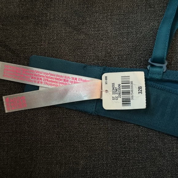 Victorias Secret Pink- Wear Everywhere Push-Up Bra - Picture 5 of 5